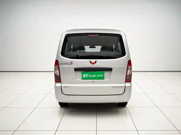Wuling Rongguang 2017
