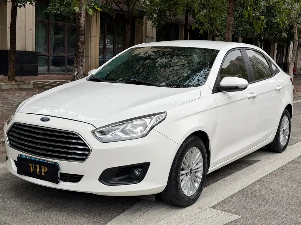 Ford Escort 2016 — фото 1