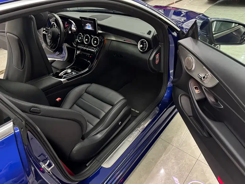 Mercedes-Benz C-Class 2018 — фото 13