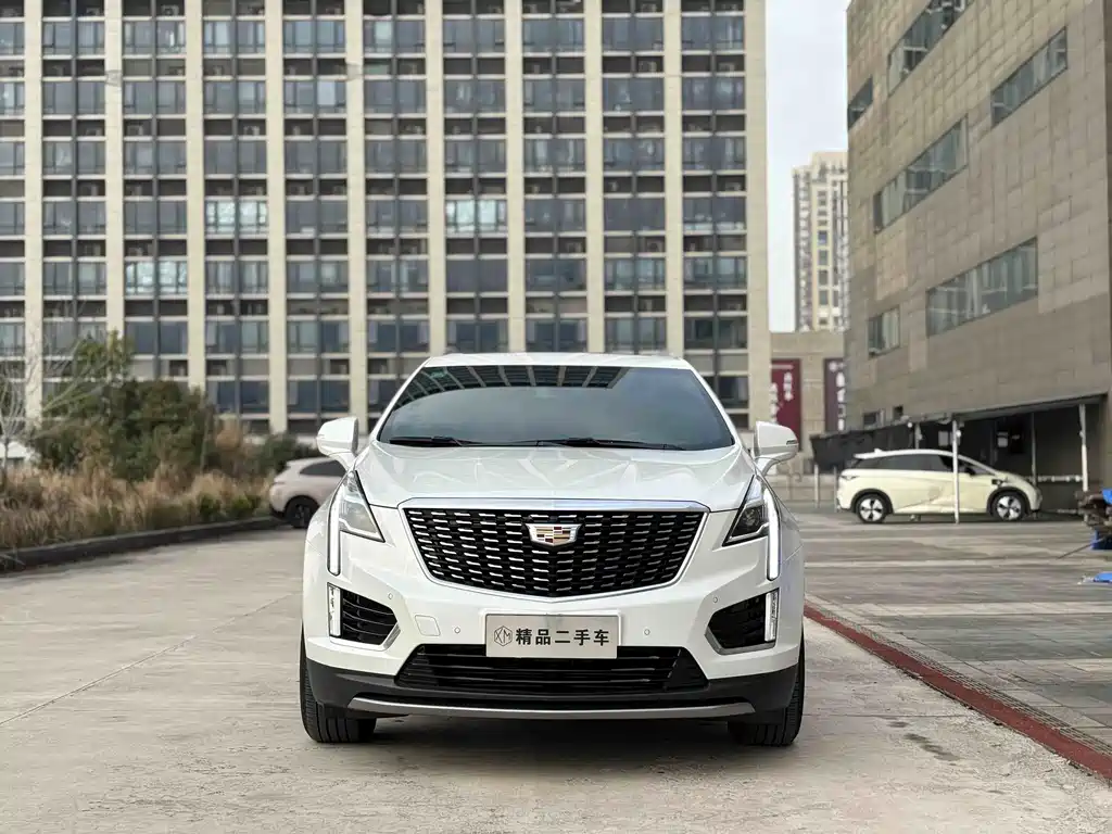 Cadillac XT5 2023 — фото 2