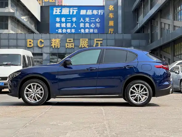 Alfa Romeo Stelvio 2019