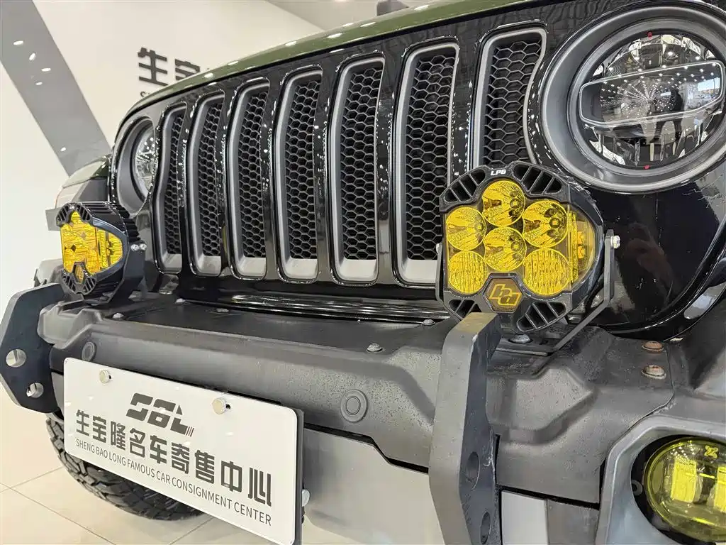 Jeep Gladiator 2023 — фото 13