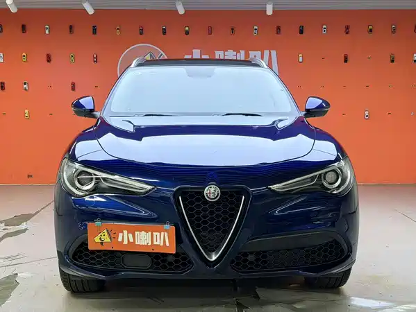 Alfa Romeo Stelvio 2017