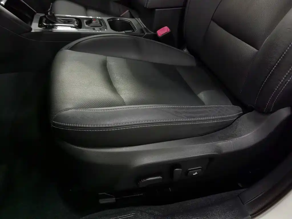 Subaru Outback 2017 — фото 20