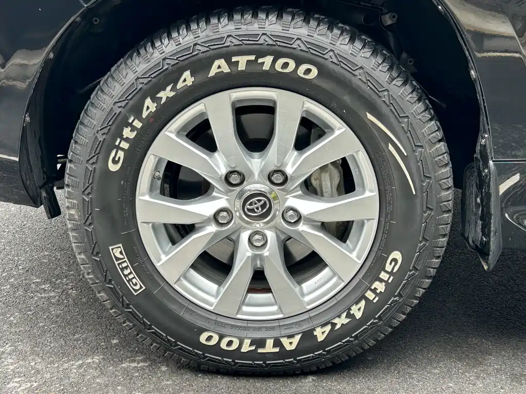 Toyota Land Cruiser 2020 — фото 20