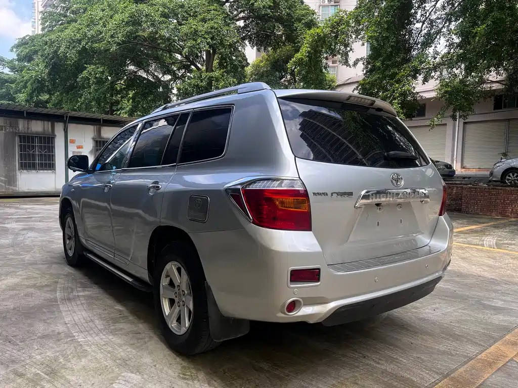 Toyota Highlander 2011