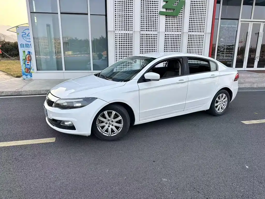 Qoros 3 2018