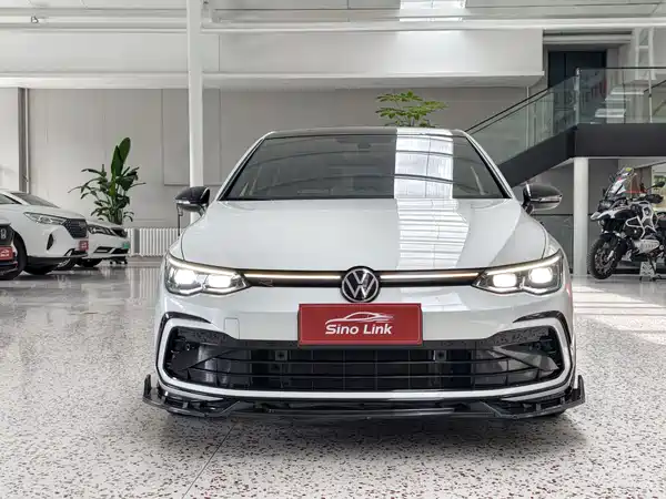 Volkswagen Golf 2023