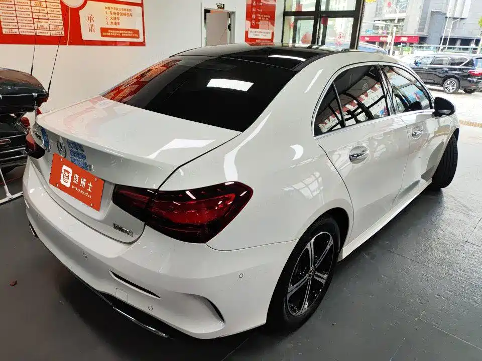 Mercedes-Benz A-Class 2024 — фото 4