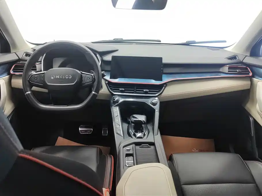 Lynk & Co 06 2022 — фото 12