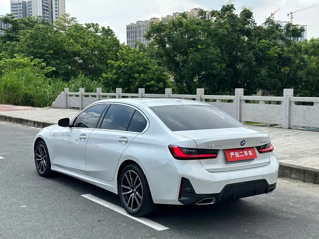 BMW 3 Series 2023