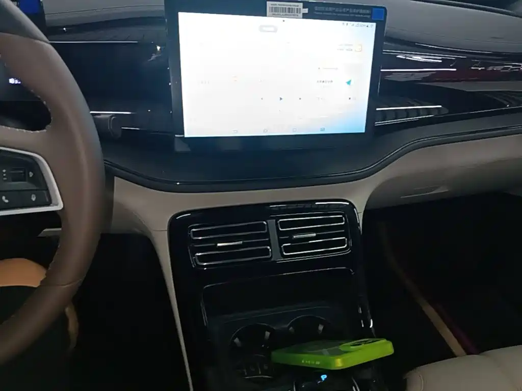 BYD Qin PLUS 2025 — фото 13
