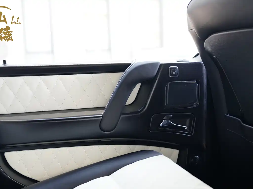 Mercedes-Benz G-Class AMG 2015 — фото 18