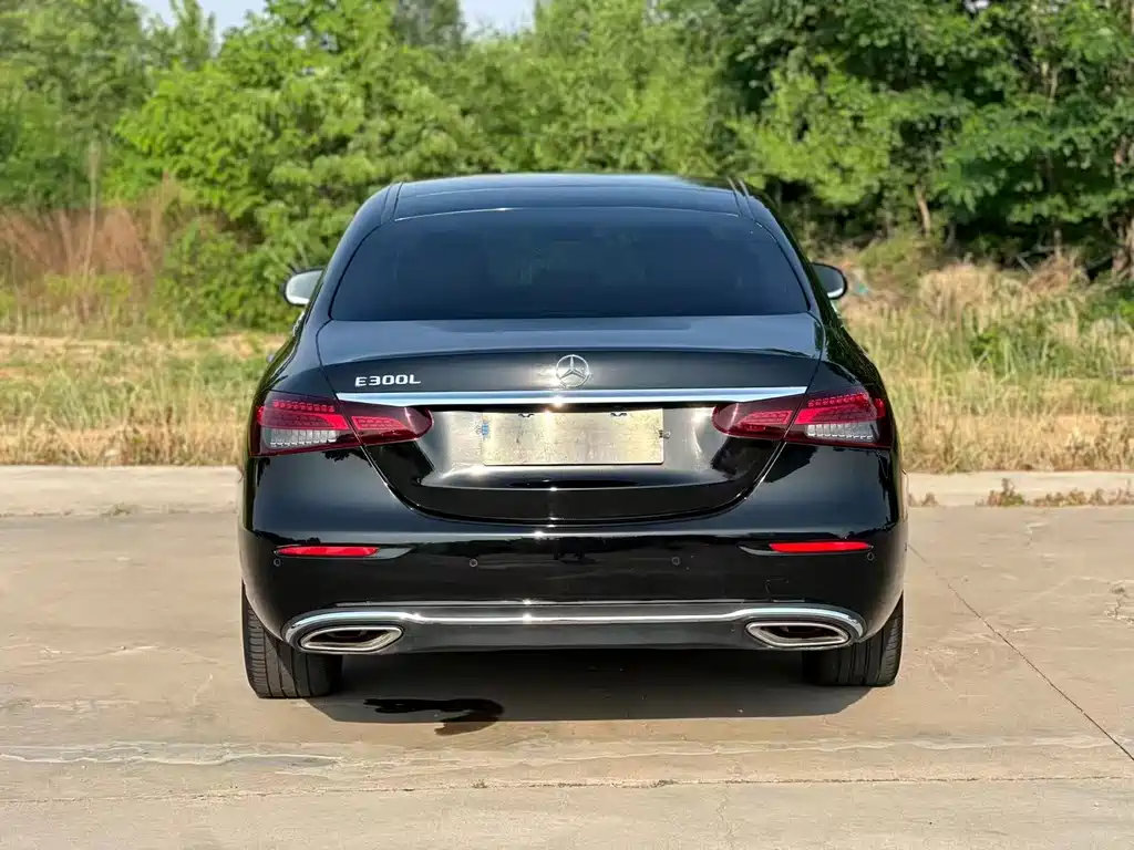 Mercedes-Benz E-Class 2023