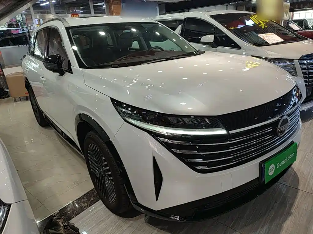 Nissan Teramont 2024