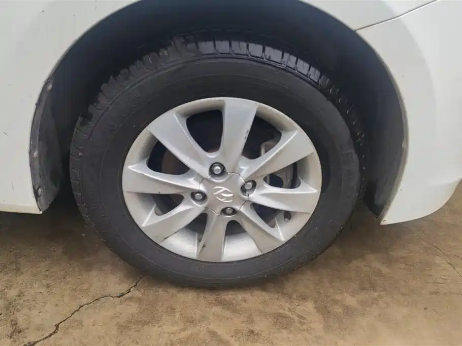 Hyundai Verna 2015 — фото 6