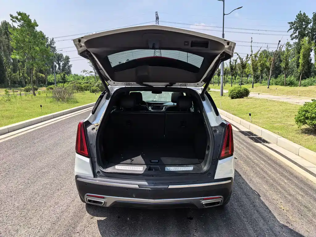 Cadillac XT5 2020 — фото 25
