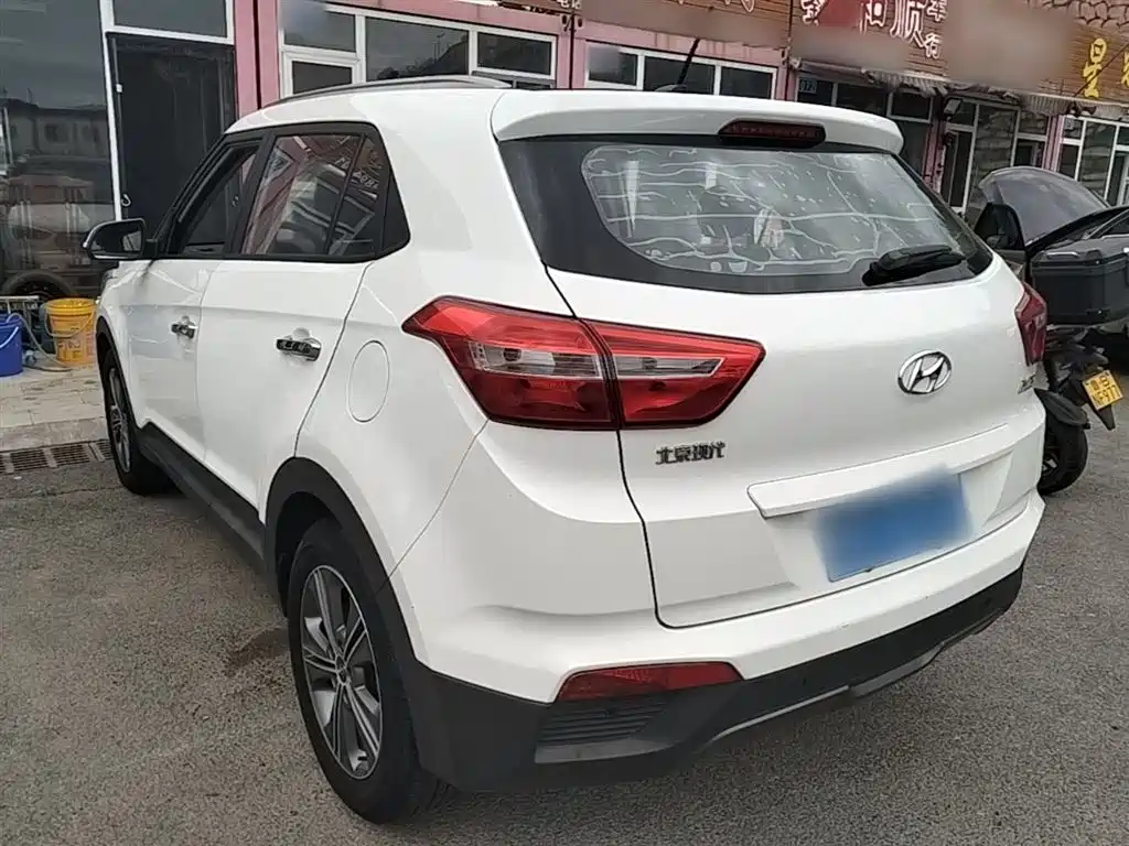 Hyundai ix25 2016 — фото 5