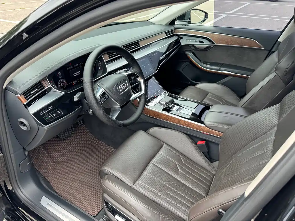 Audi A8 2020 — фото 10