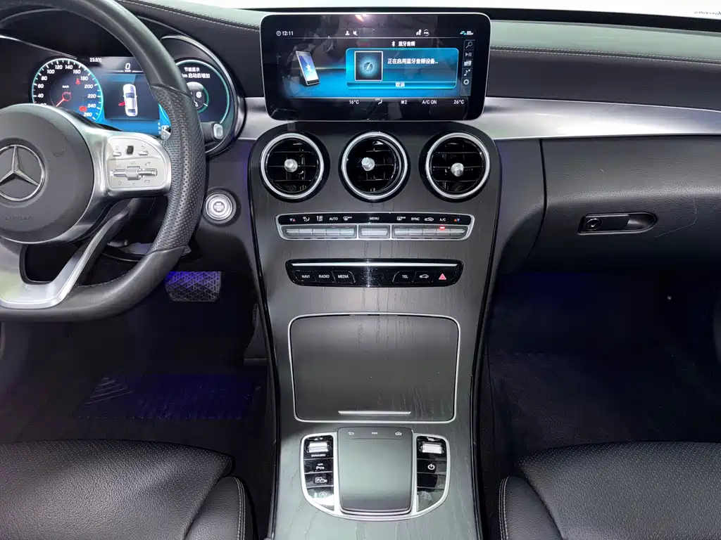 Mercedes-Benz C-Class 2020 — фото 13