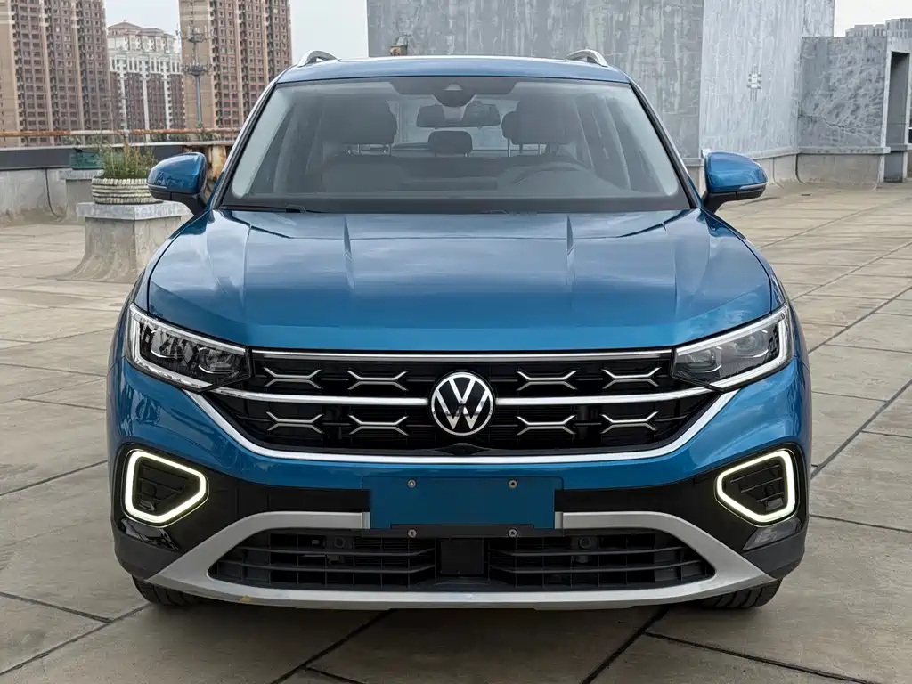 Volkswagen GTE PHEV 2022 — фото 8