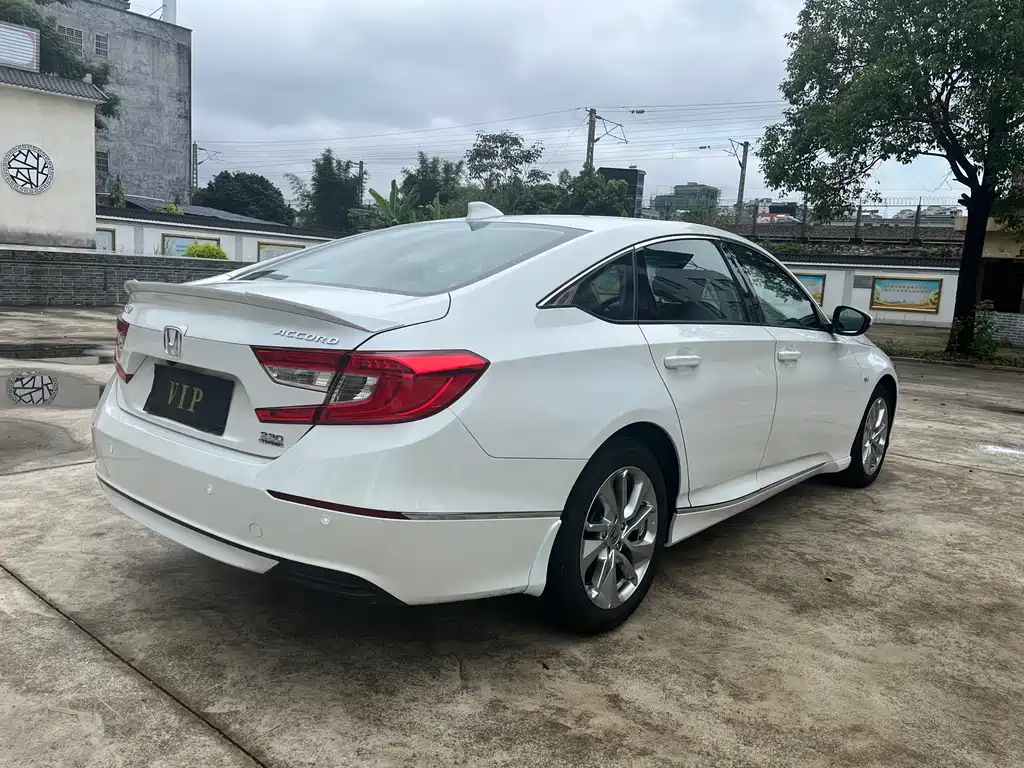 Honda Accord 2019 — фото 5