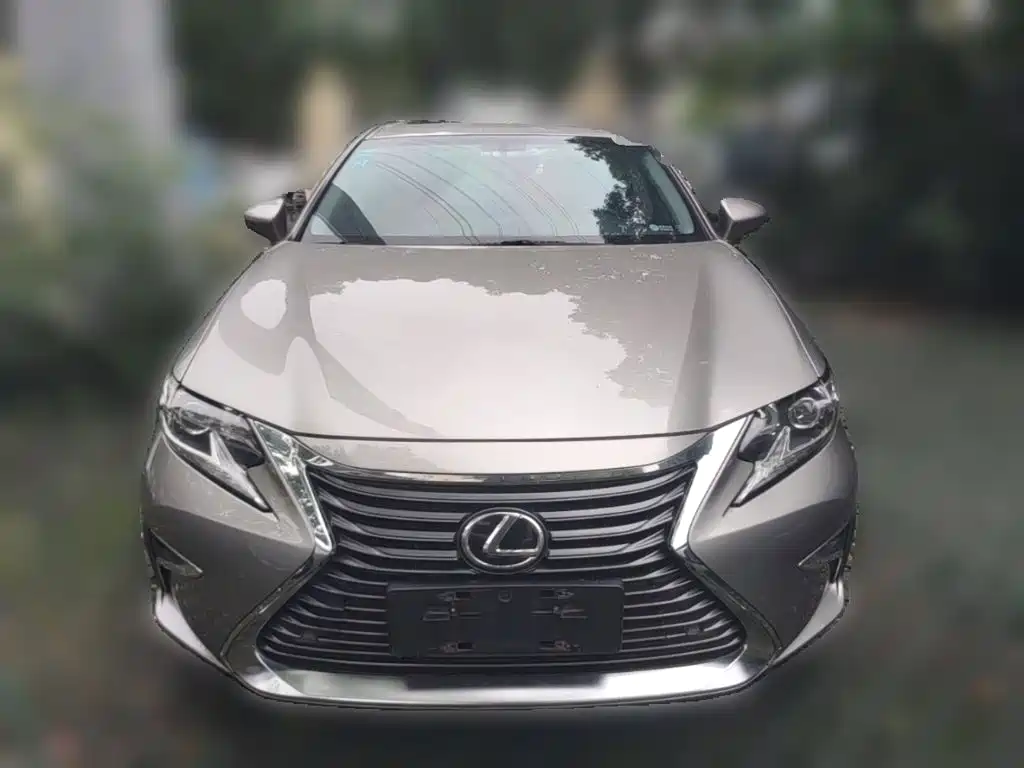 Lexus ES 2018