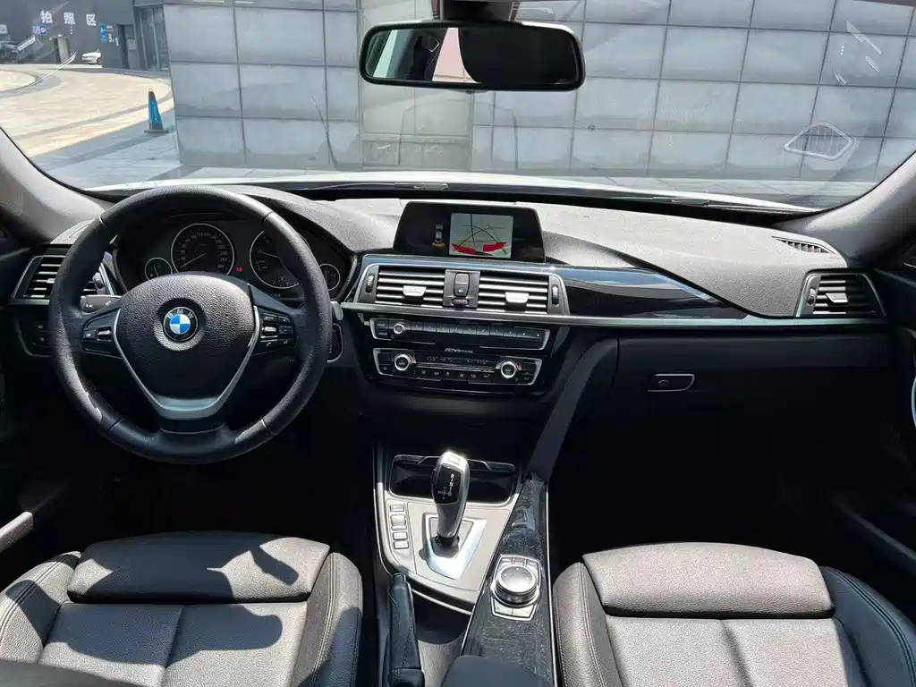 BMW 3 Series GT 2019 — фото 12