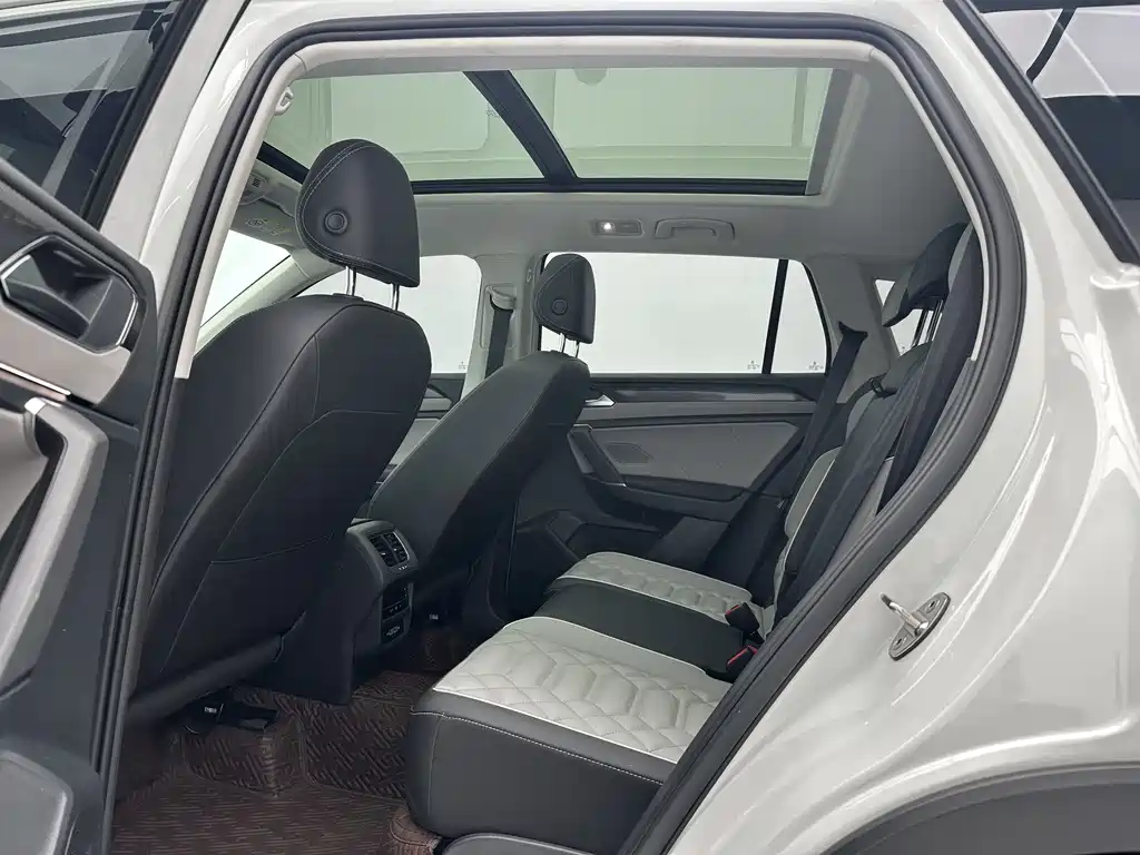 Volkswagen Tayron 2023