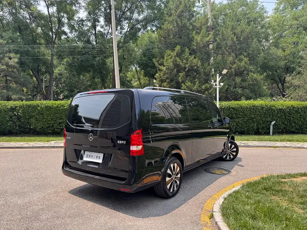 Mercedes-Benz Vito 2024