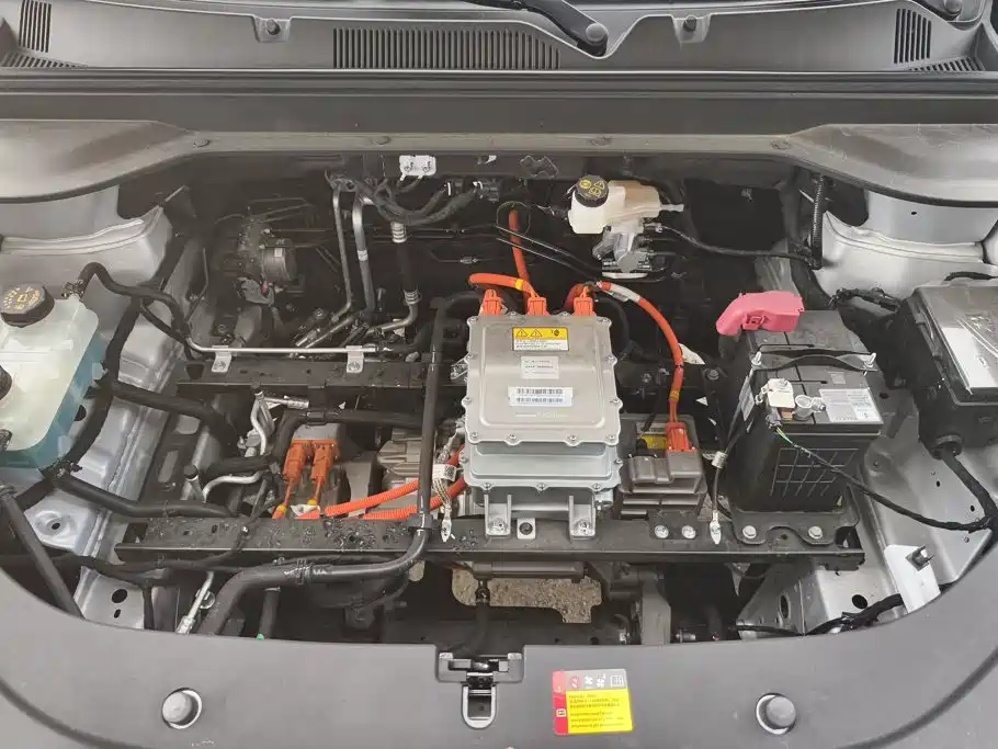 Wuling Starlight 560 New Energy 2025 — фото 10