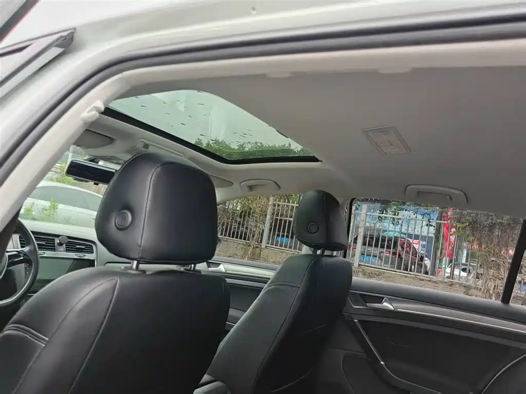 Volkswagen Golf 2016