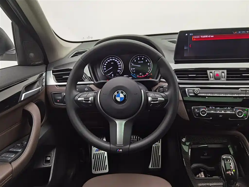 BMW X1 2022 — фото 11