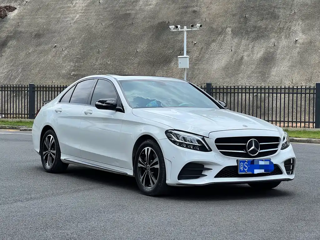 Mercedes-Benz C-Class 2019