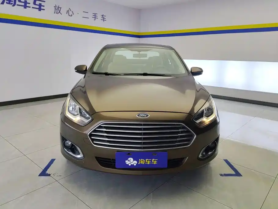 Ford Escort 2015