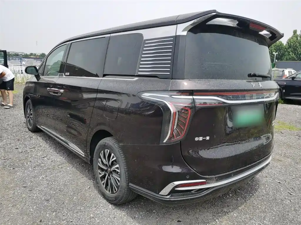 Hongqi HQ9 PHEV 2024 — фото 5