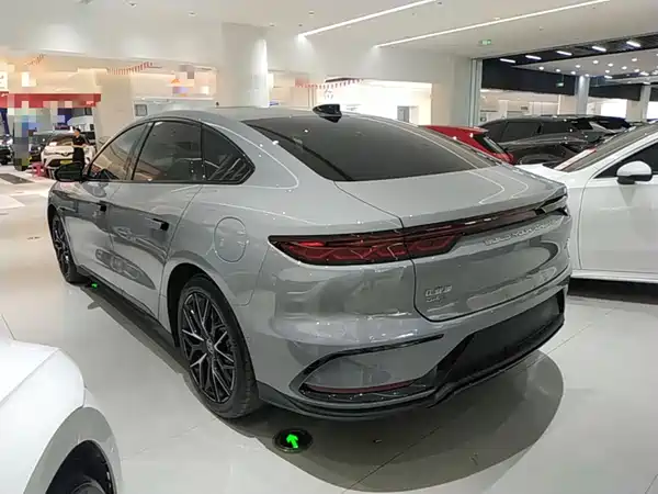 BYD Han 2025