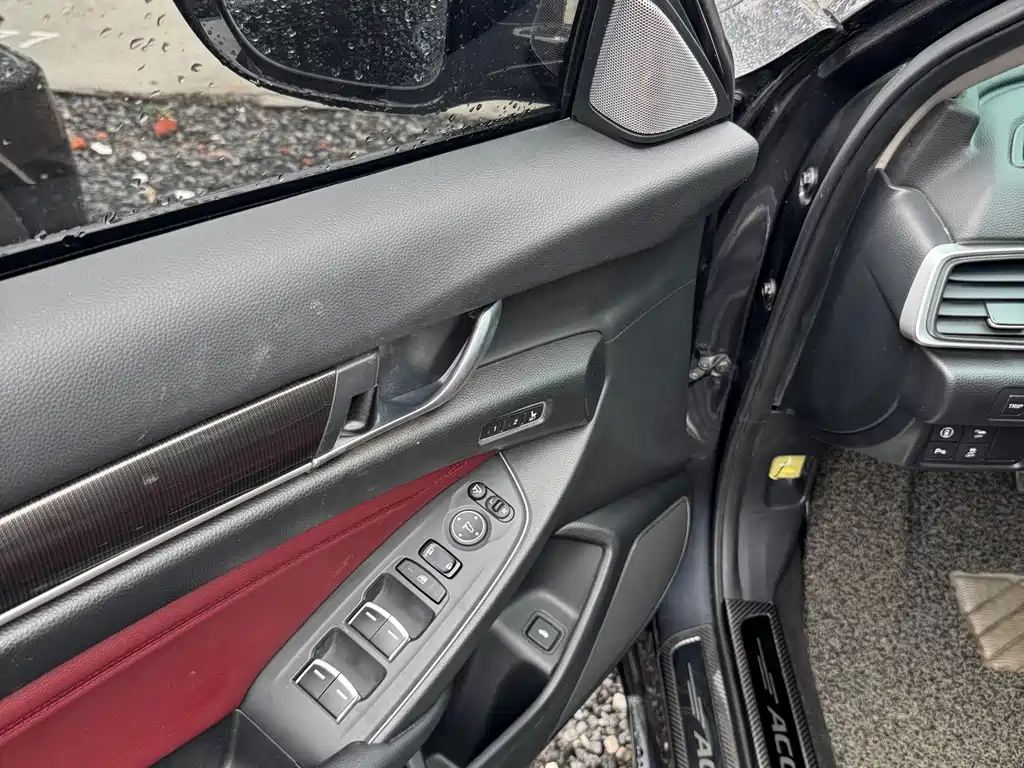 Honda Accord 2023 — фото 12