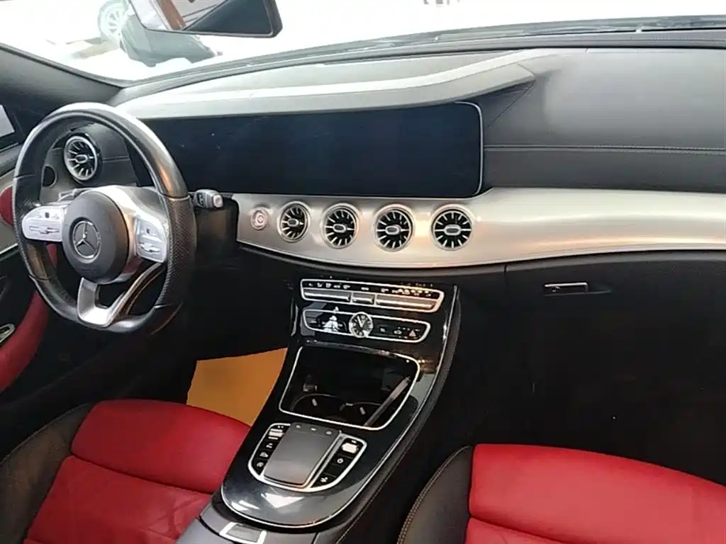 Mercedes-Benz E-Class 2020 — фото 10