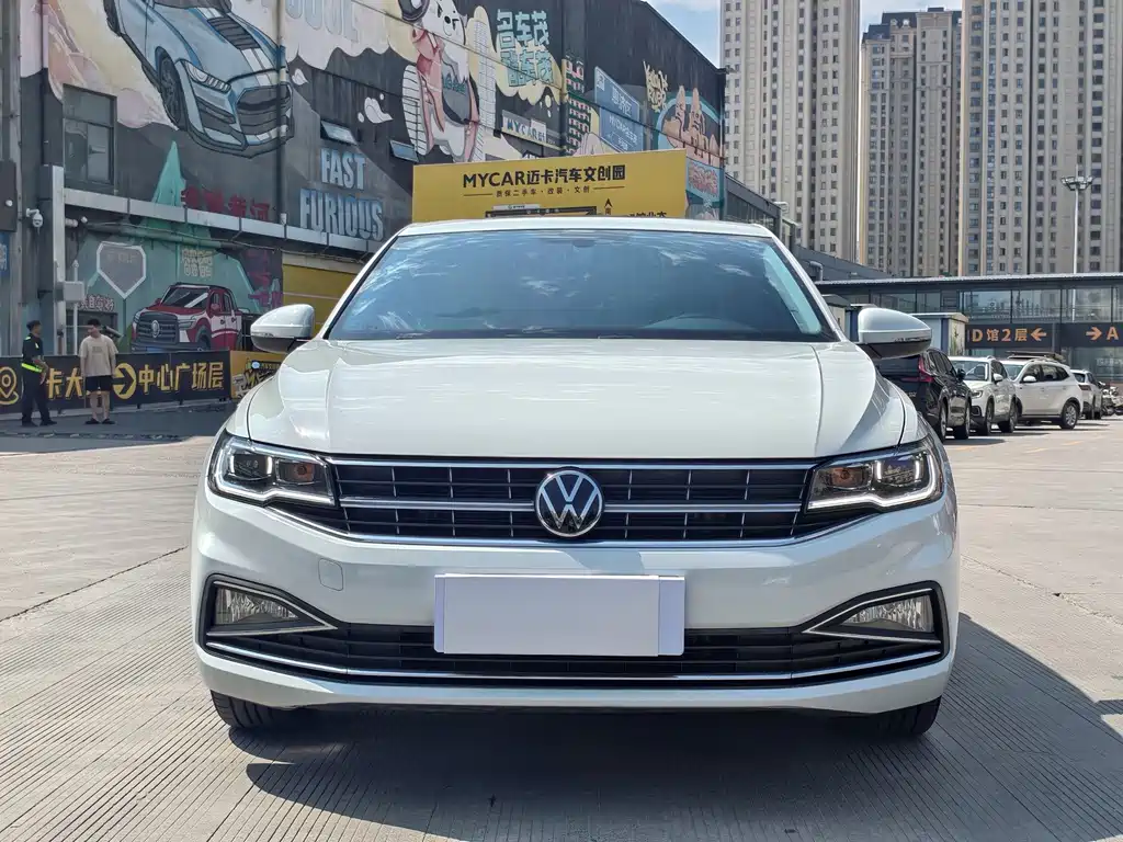 Volkswagen Bora 2023