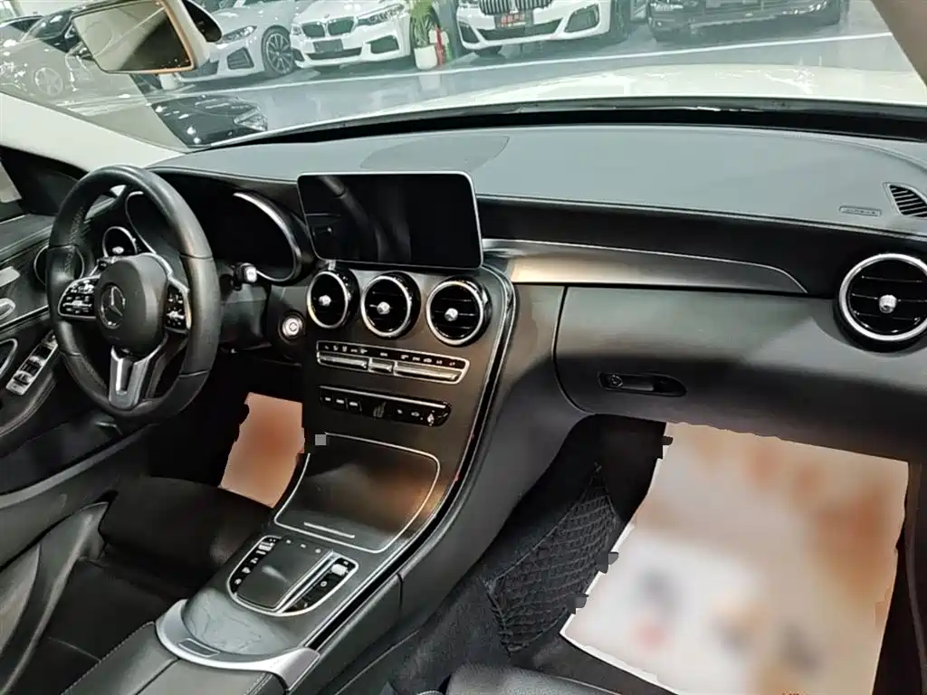 Mercedes-Benz C-Class 2019 — фото 10