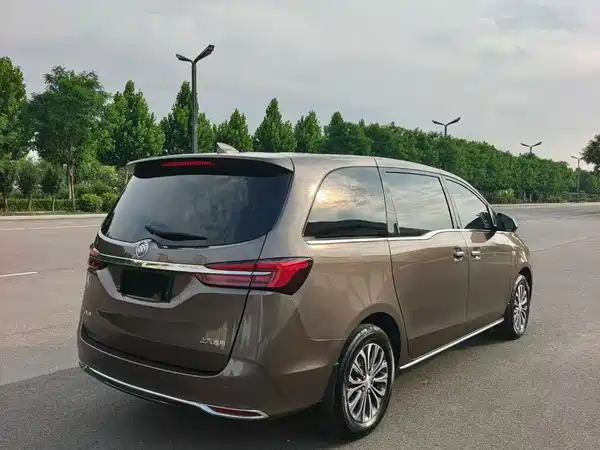 Buick GL8 2023