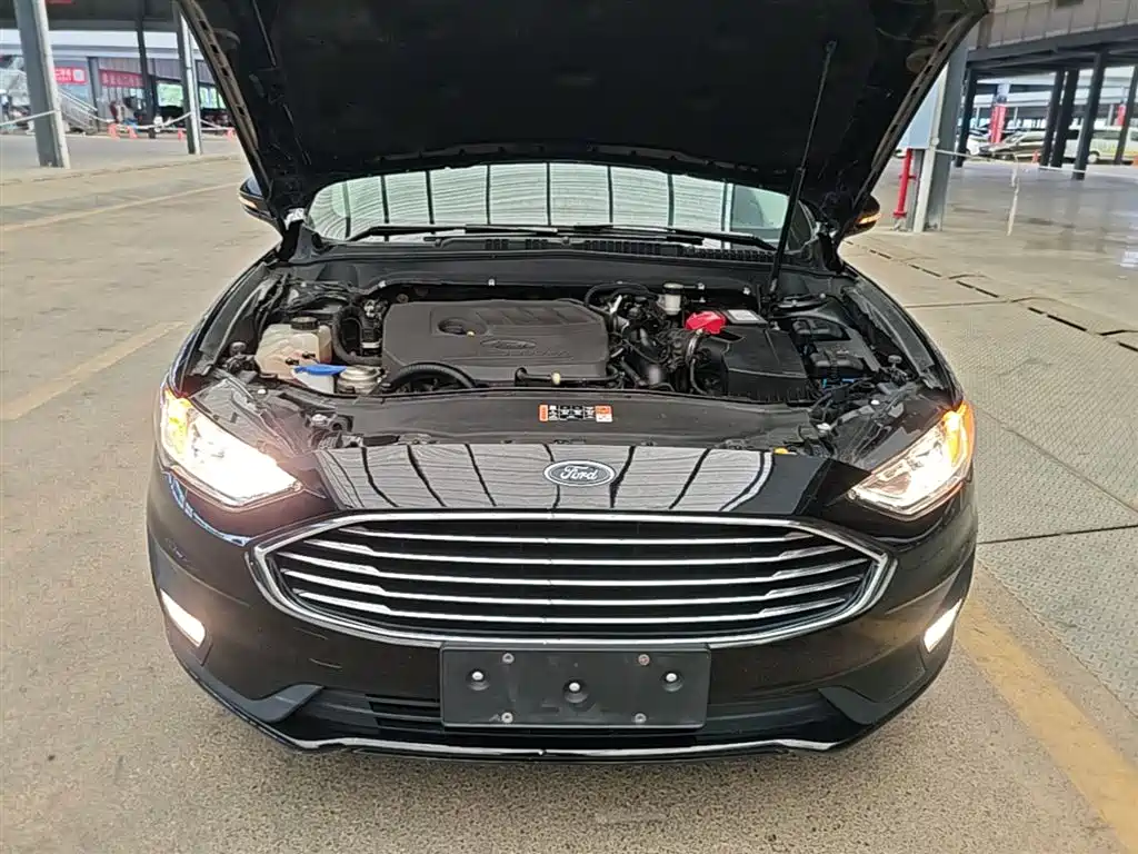 Ford Mondeo 2021 — фото 20