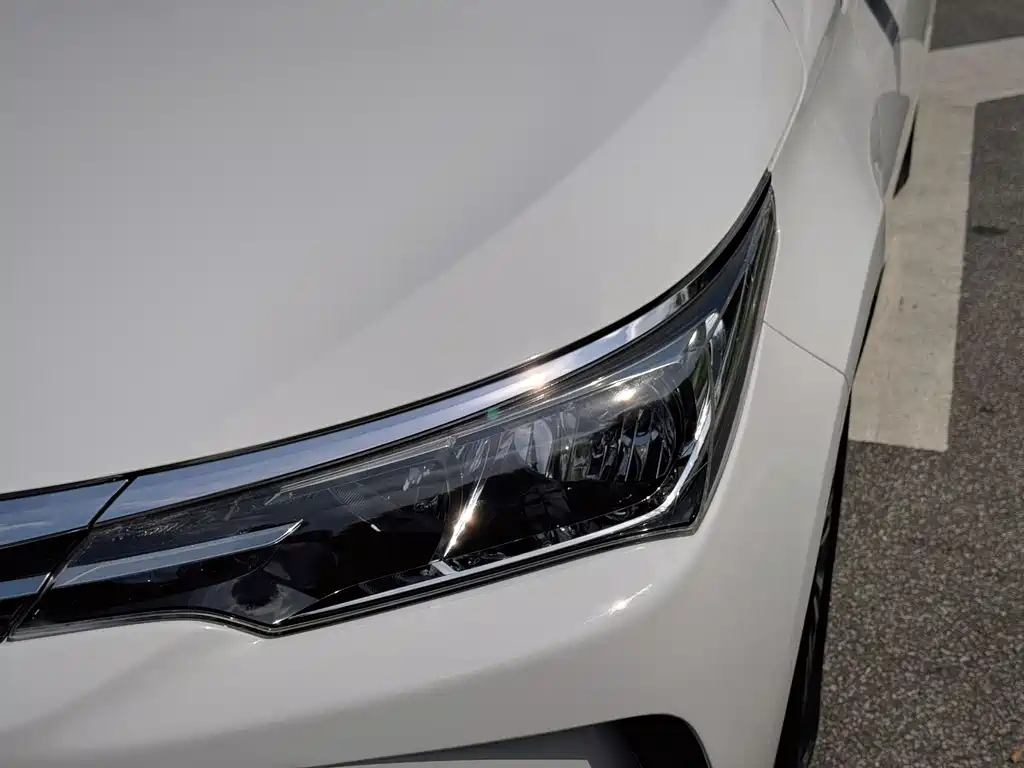 Toyota Corolla 2019 — фото 6