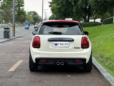 MINI MINI 2021