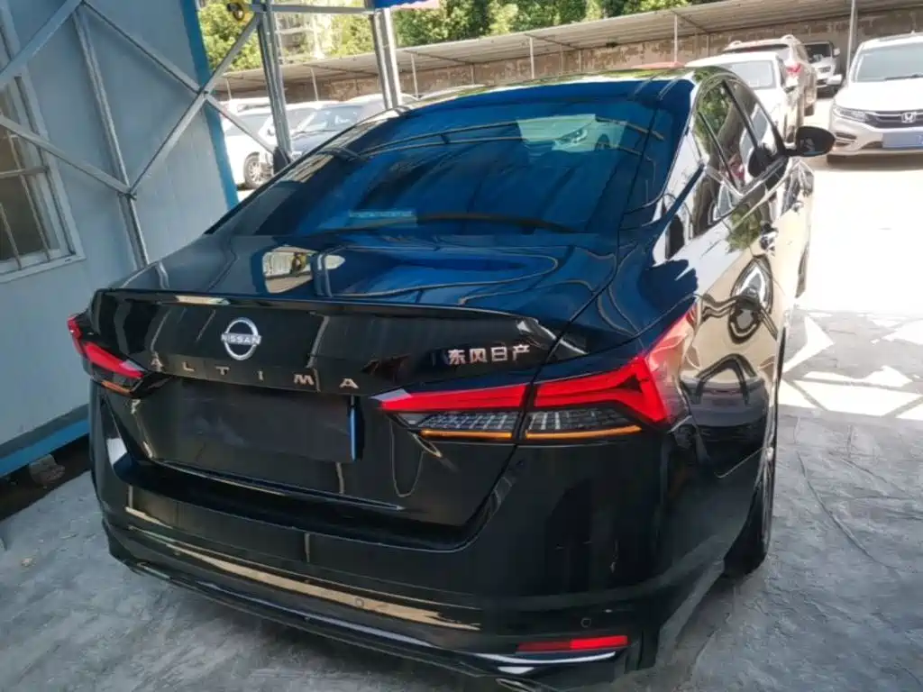 Nissan Teana 2024