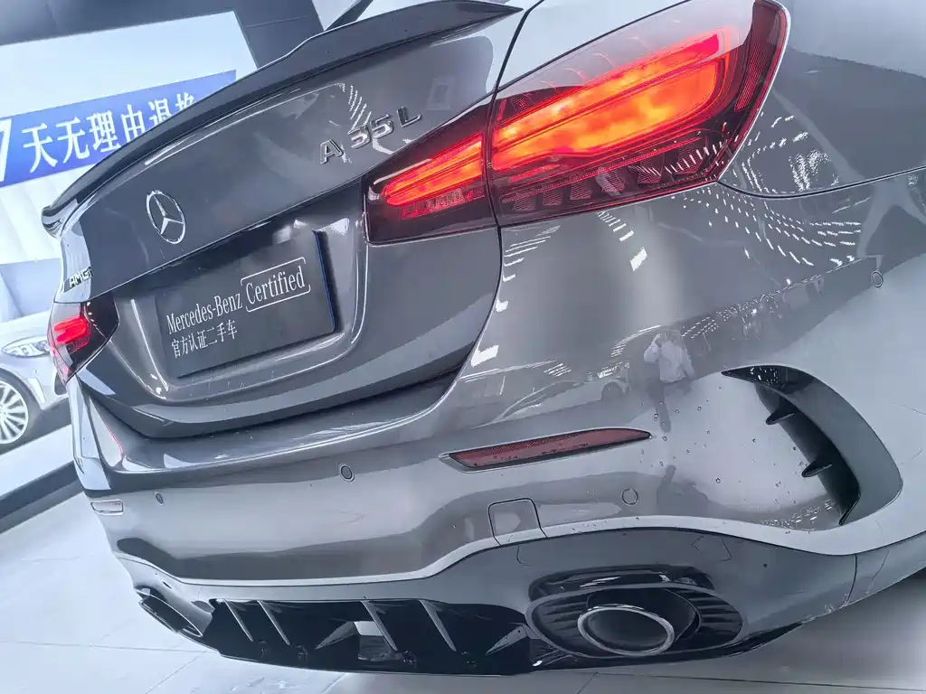 Mercedes-Benz A-Class AMG 2024 — фото 9