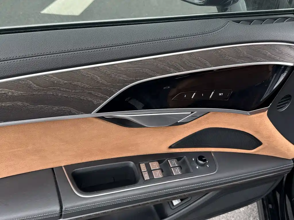Audi A8 2024