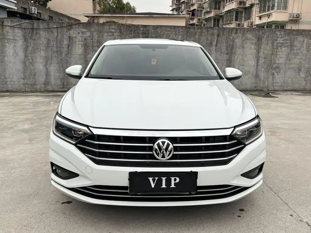 Volkswagen Sagitar 2021
