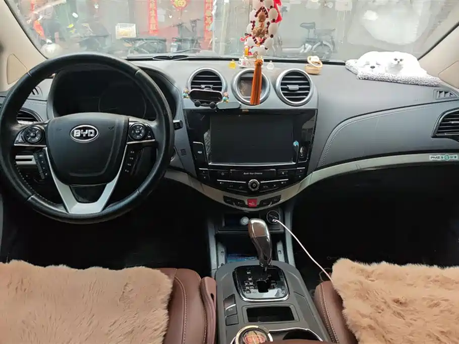 BYD S7 2015 — фото 12